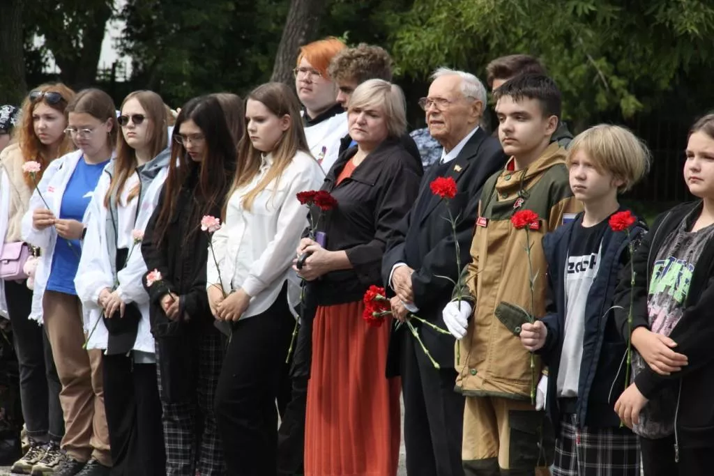 Копейск почтил память земляков с АПЛ «Курск»