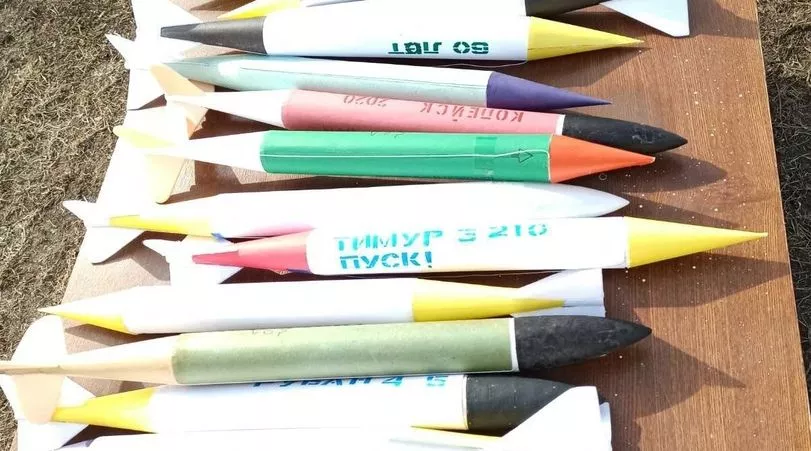 Воспитанники Станции юных техников Копейска запустили ракеты в День космонавтики