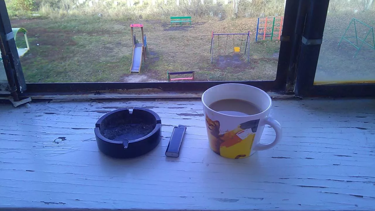 Жительницу Южного Урала наказали за курение на балконе