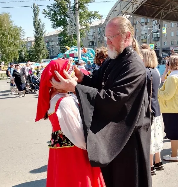 «Сильная семья – сильная страна», - Настоятель Храма Покрова Пресвятой Богородицы протоиерей Виктор Вавилов