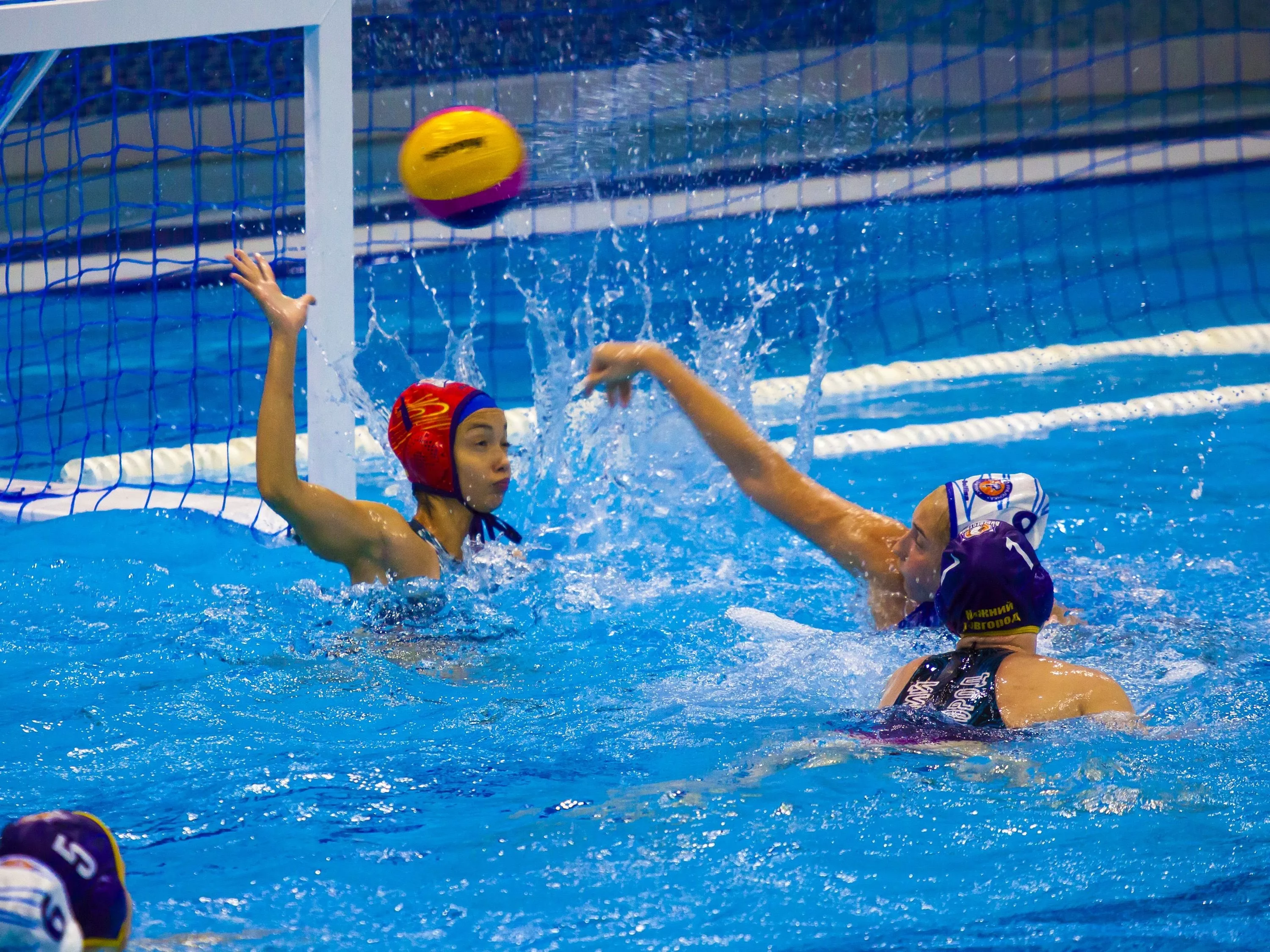 «Уралочка» победно стартовала в Финале Кубка России по водному поло