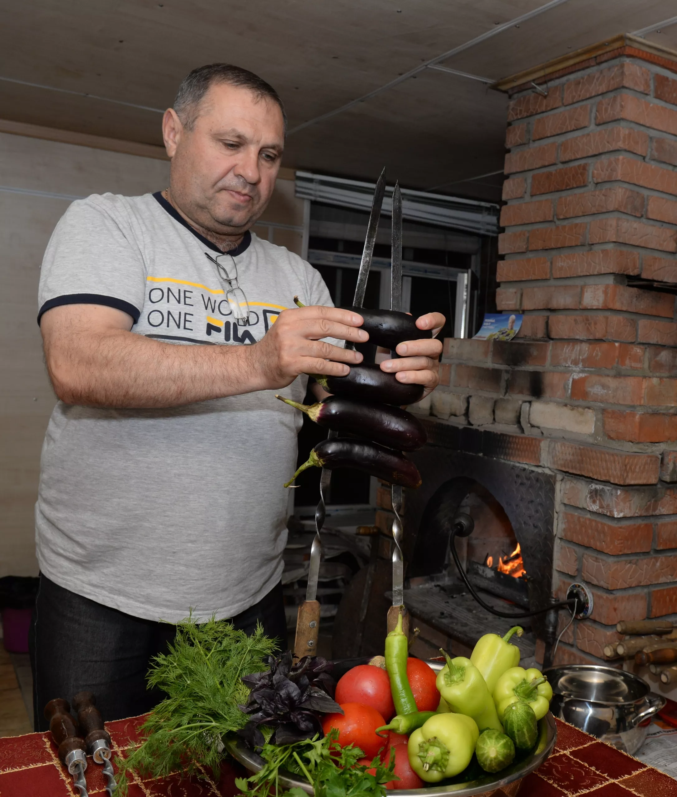 Кухня народов Копейска: армянский шашлык