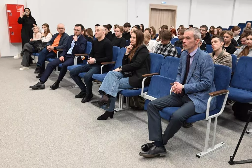 Чемпионы России провели мотивационную встречу со школьниками Копейска