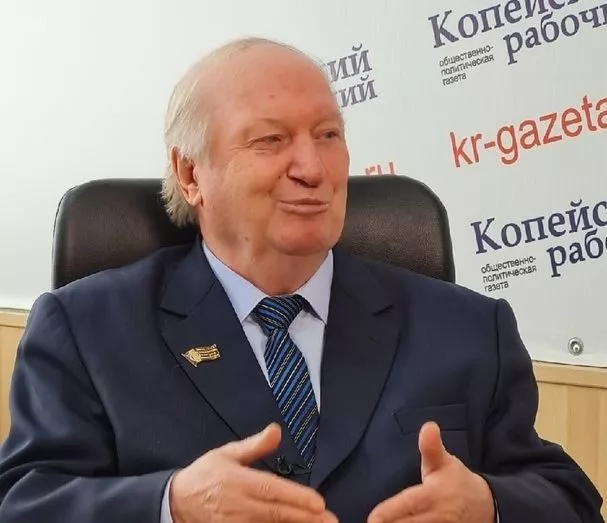 Только единение в такой сложный период спасет Россию