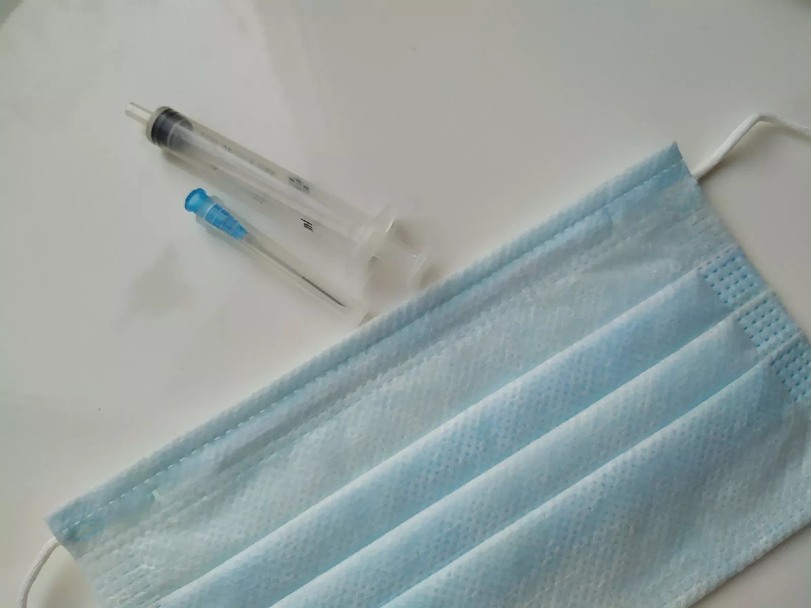 Заразны ли те, кто уже переболел коронавирусом? Да