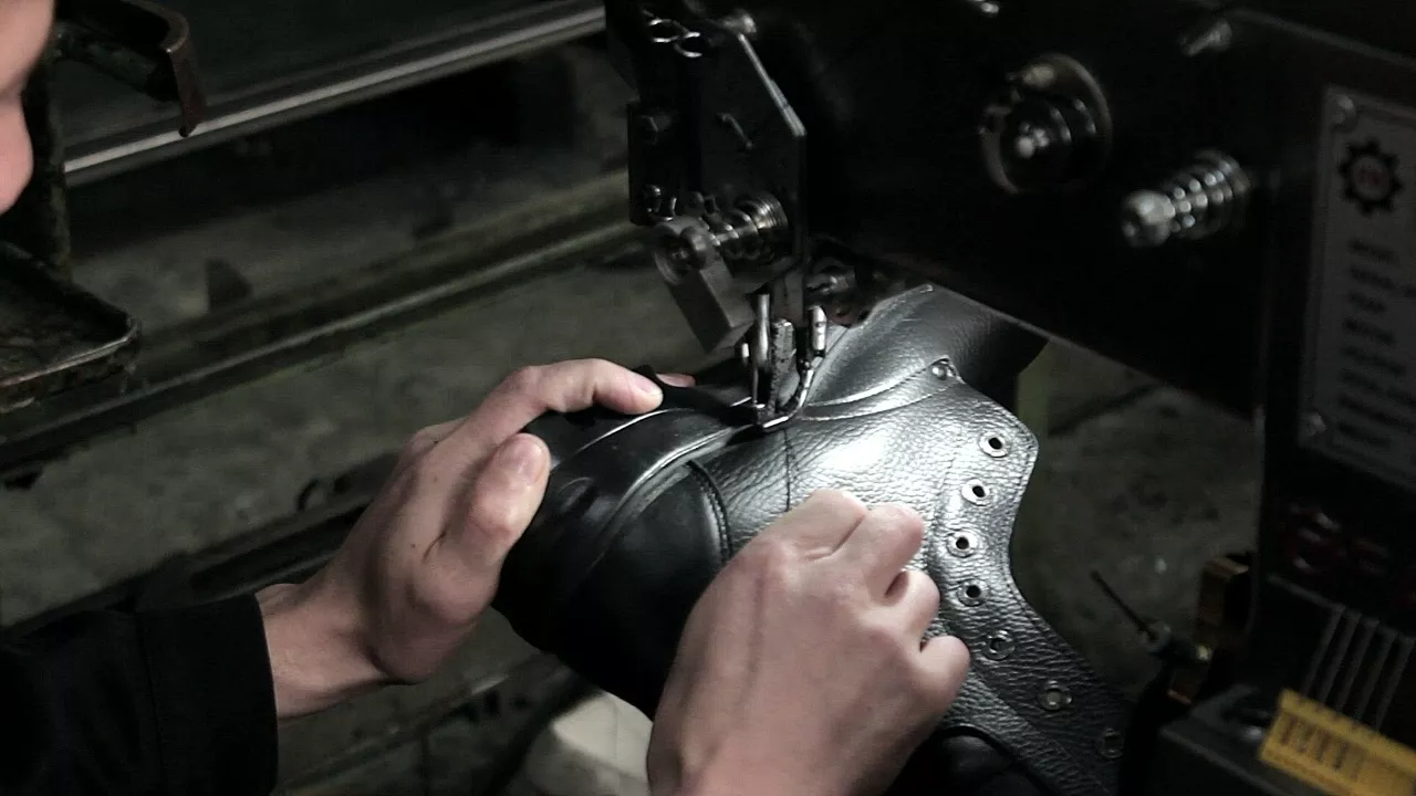 Более 90 тысяч пар обуви выпущено с начала года в ИК №1