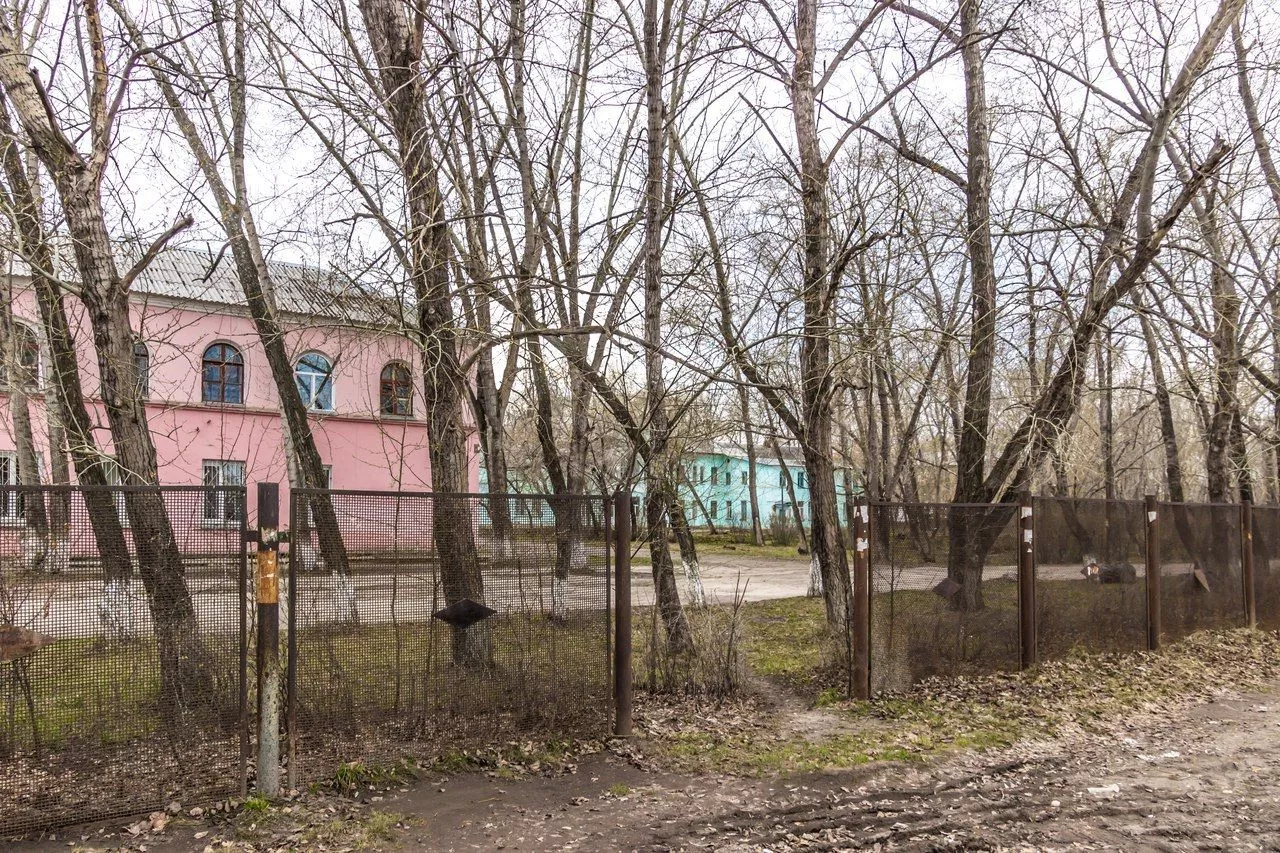  Здание детской больницы в Горняке передадут муниципалитету, стадион отремонтируют