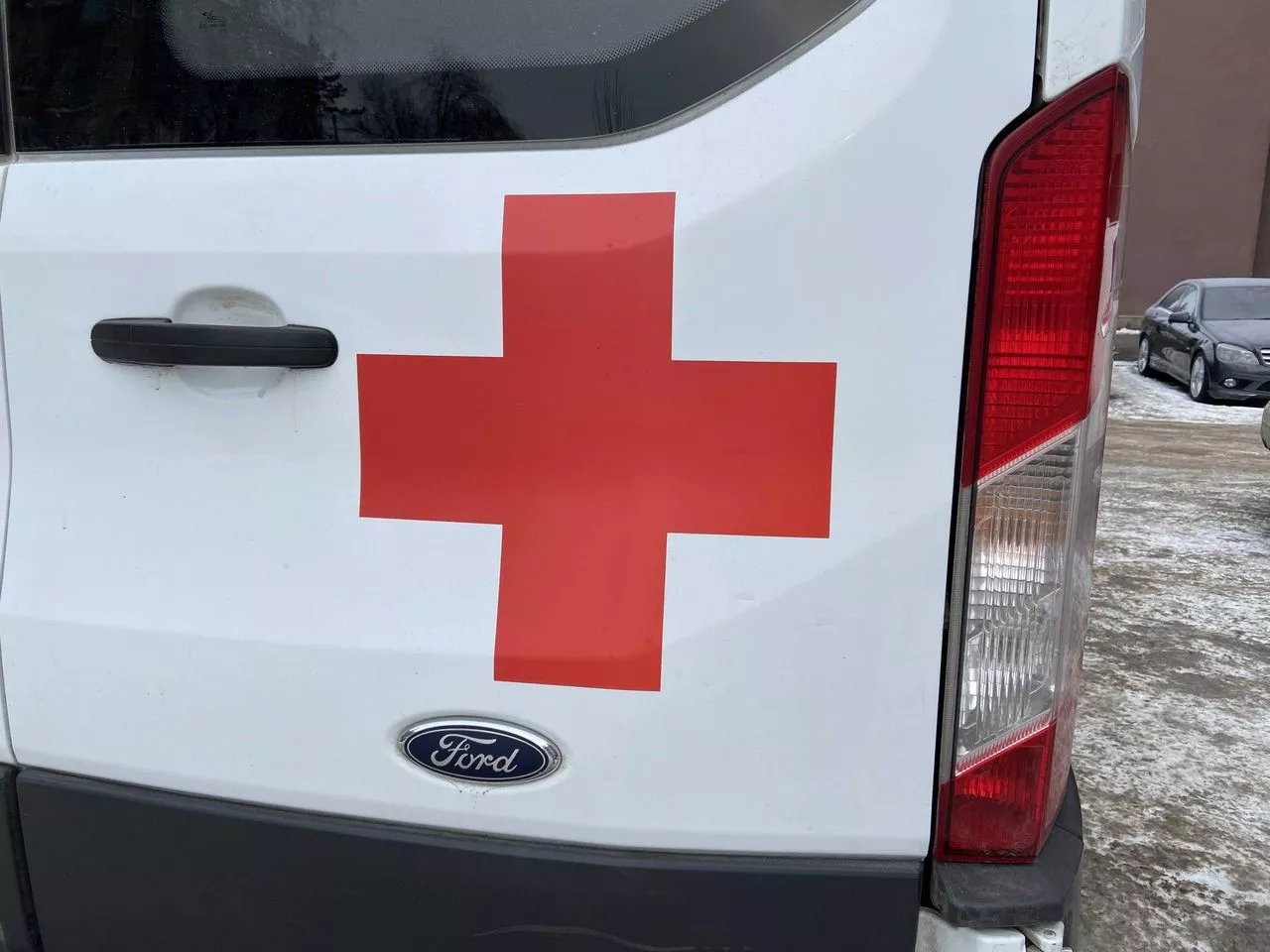 Пожилая пациентка ковидного отделения выпала из окна больницы