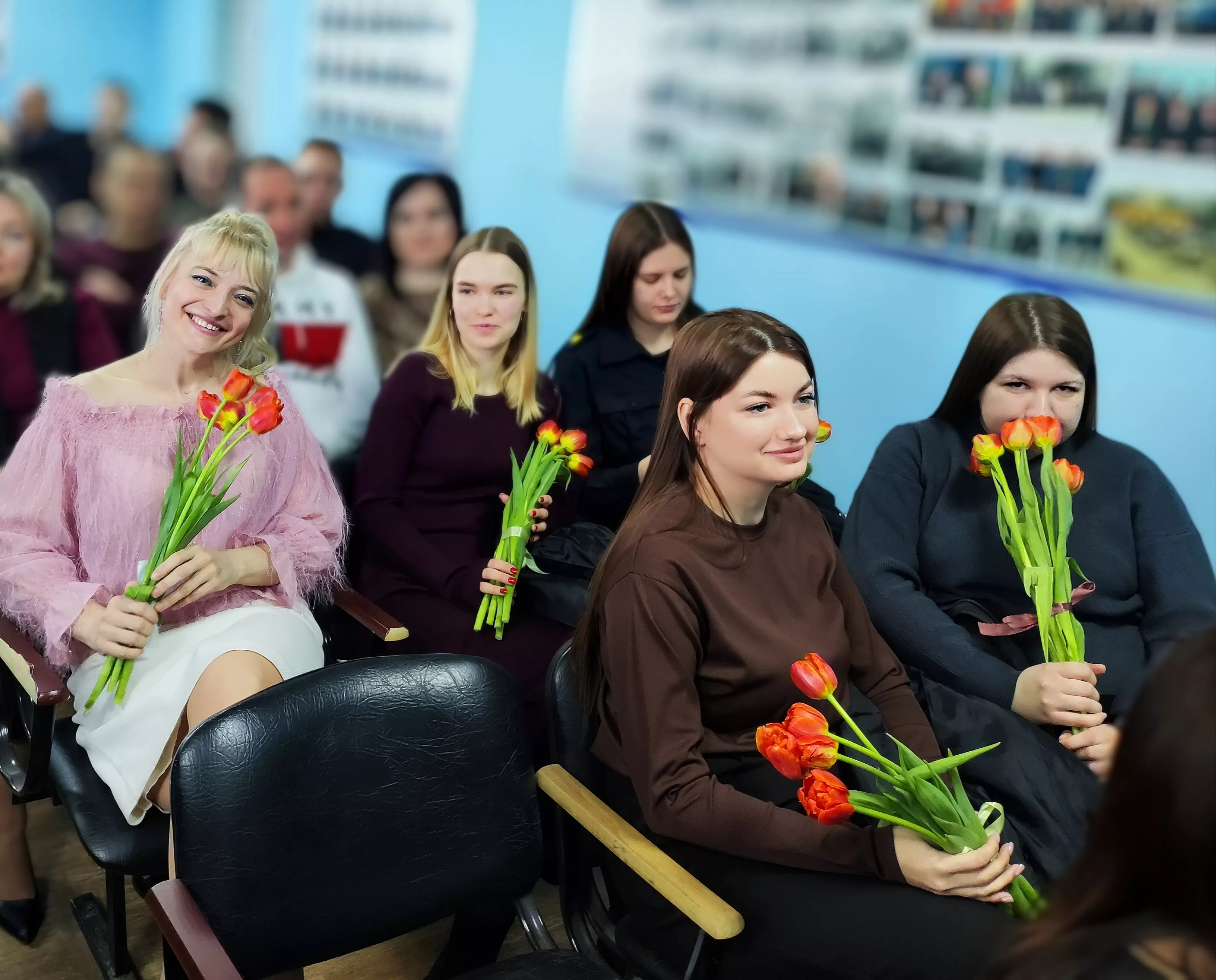 В Копейске прошёл праздничный рапорт для сотрудниц полиции в честь 8 Марта