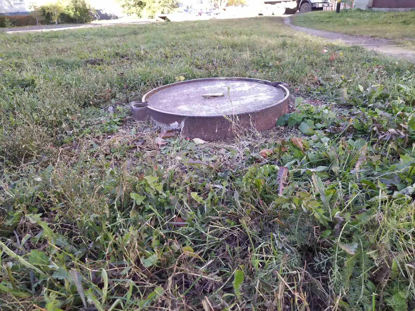 В Челябинской области 4-летний мальчик провалился в канализационный люк