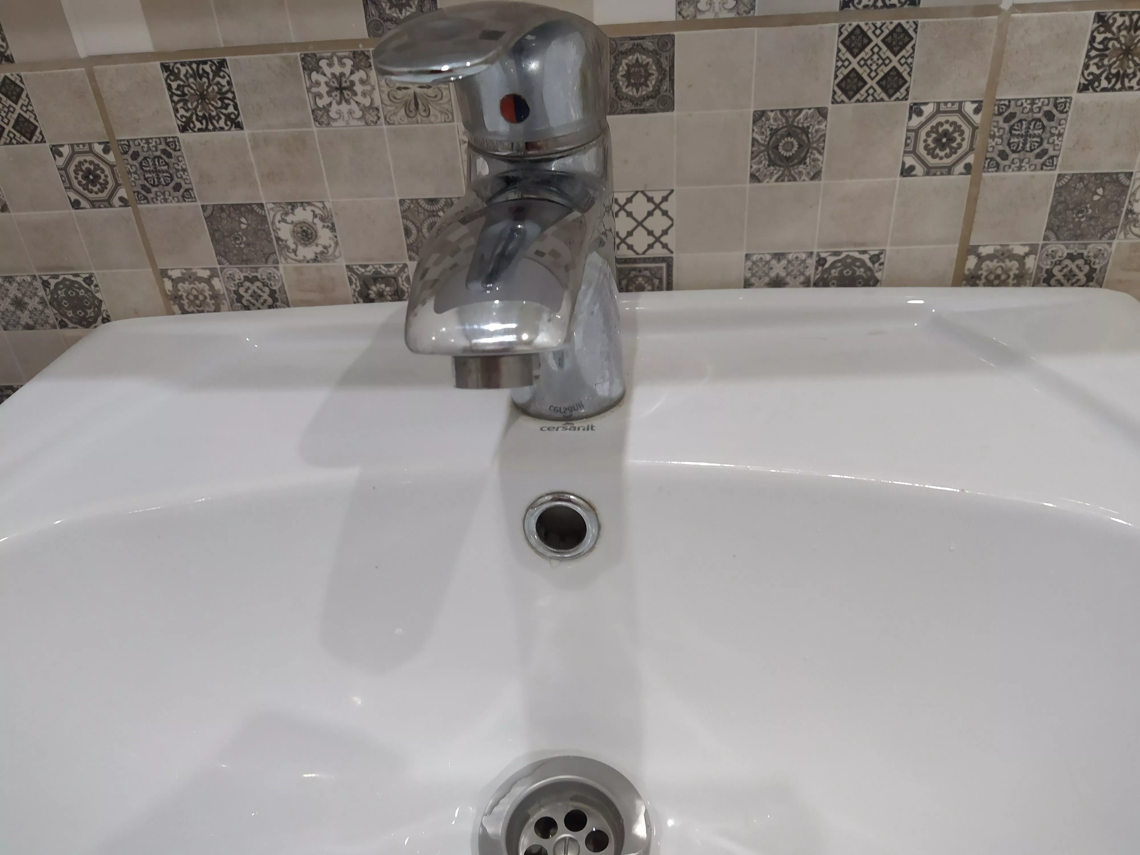 Три школы и два детсада Копейска из-за аварии остались без воды