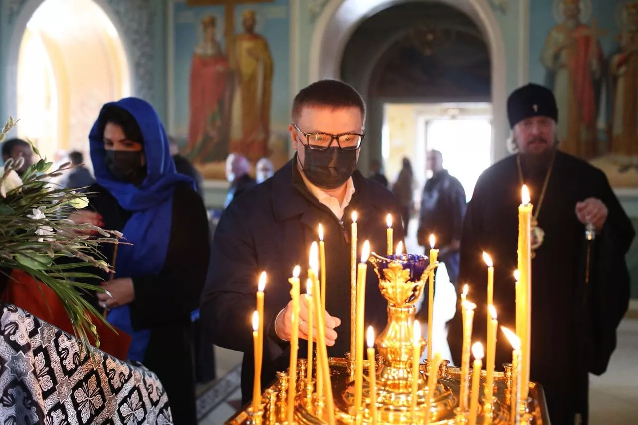 Губернатор поздравил жителей Южного Урала с праздником Великой Пасхи