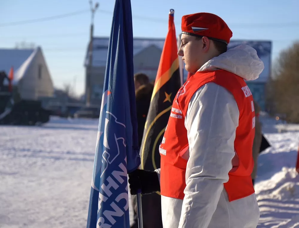 «Единая Россия» провела в Коркино патриотическую акцию «Верим в Победу!»