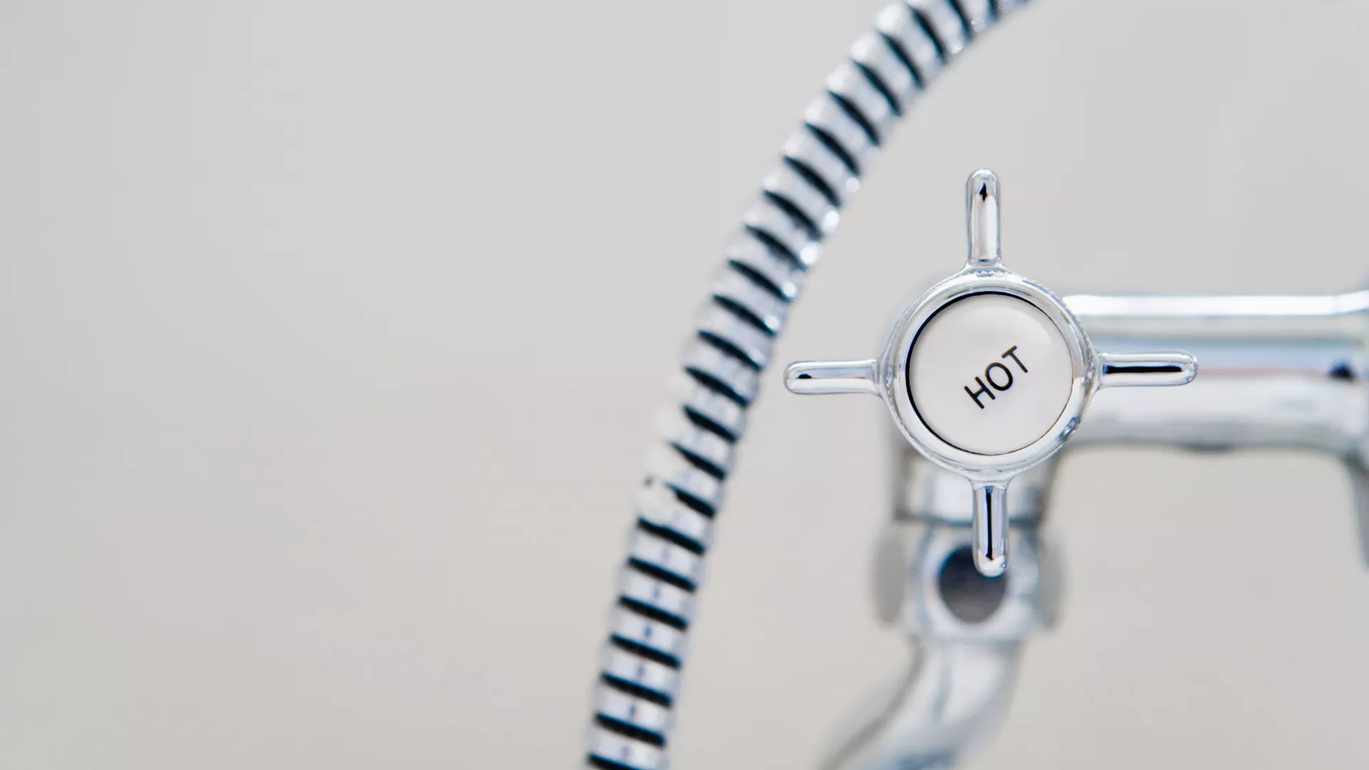 9 сентября: какие адреса попадают сегодня под отключение горячей воды