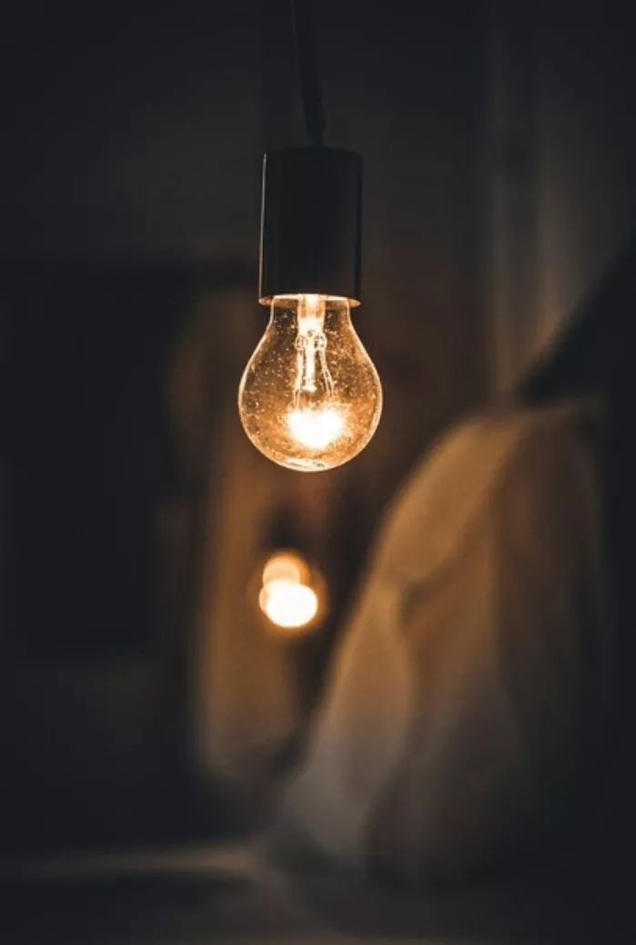 В Копейске ведутся работы по устранению неполадок линий наружного освещения