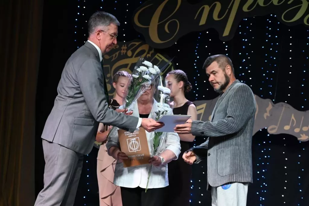 DSC_8990.JPG DSC_8990.JPG