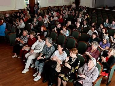 В Копейске чествовали золотой фонд образования
