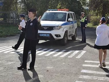 В Копейске школьникам показали, как вести себя на дороге безопасно