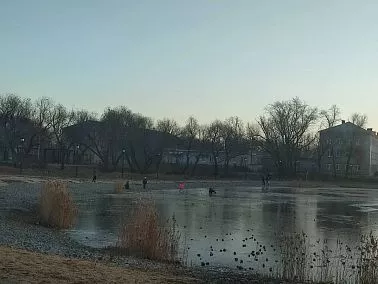 Копейская прокуратура предупреждает: выход на первый лед смертельно опасен для детей