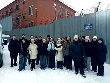 Копейские студенты познакомились с работой изолятора временного содержания