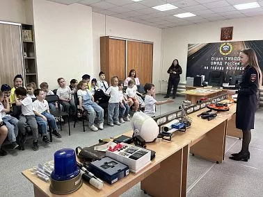  Копейчане познакомились с работой Госавтоинспекции в рамках мероприятия «Один день с инспектором»