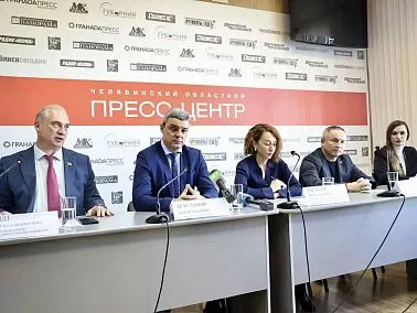 В Копейске решили проблему брошенных домов