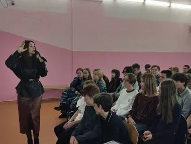 В Копейске школьникам рассказали о рисках дропперства