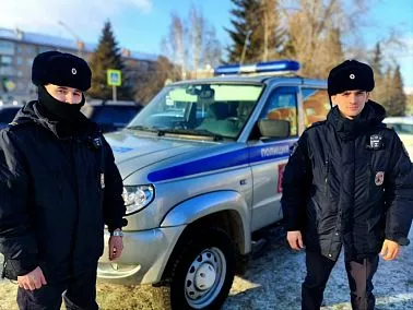 Полицейские Копейска оказали помощь горожанину, оказавшемуся в критической ситуации