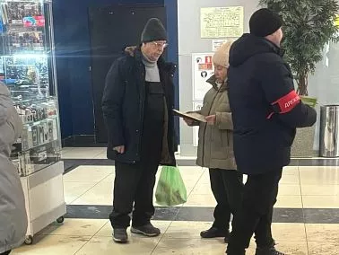  В Копейске полицейские вместе с народными дружинниками взялись за борьбу с мошенниками