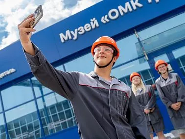 Челябинский завод помог открыть инженерный класс в школе Новосинеглазово