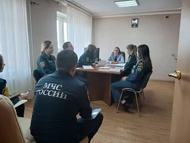 Полиция Копейска провела профилактические беседы с трудовыми коллективами города