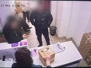 В Копейске полицейские поймали клиента маркетплейса на подмене товара