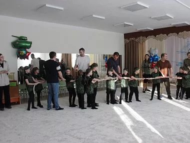 В Копейске дошкольники отметили День защитника Отечества