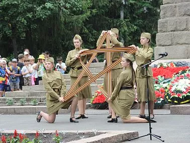 В Копейске прошёл митинг, посвящённый Дню памяти и скорби