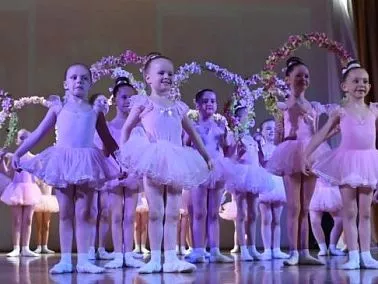 Праздник весны и благодарности: в Копейске чествуют педагогов