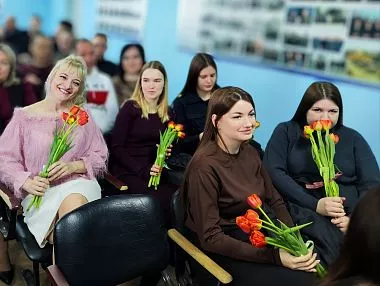 В Копейске прошёл праздничный рапорт для сотрудниц полиции в честь 8 Марта