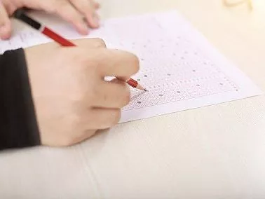 Мама троих детей из Копейска добивается возможности сдать ЕГЭ в 2021 году