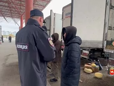 Сотрудники полиции Челябинской области провели рейд на крупном рынке