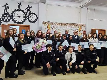 В Копейском политехническом колледже вручили дипломы будущим правоохранителям