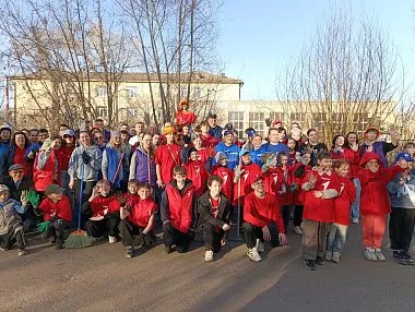 Первые вышли на субботник