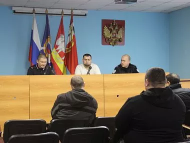 Копейские полицейские предупредили таксистов об уловках мошенников