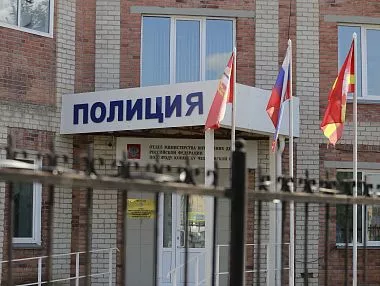 Копейчанка украла золотое кольцо у пожилой женщины