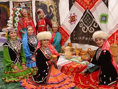 Головной убор и украшения башкирских женщин