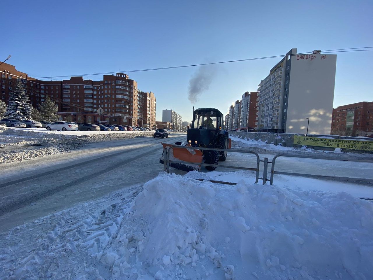 После сильного снегопада в Копейске чистят дороги