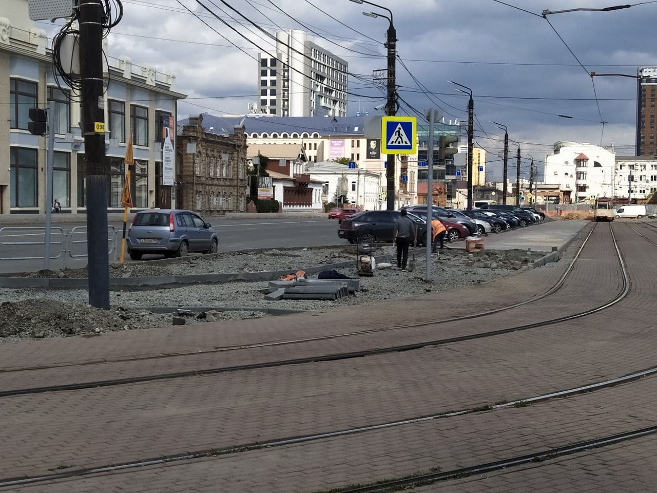 Трамвай сошел с рельсов из-за снегопада в Металлургическом районе Челябинска