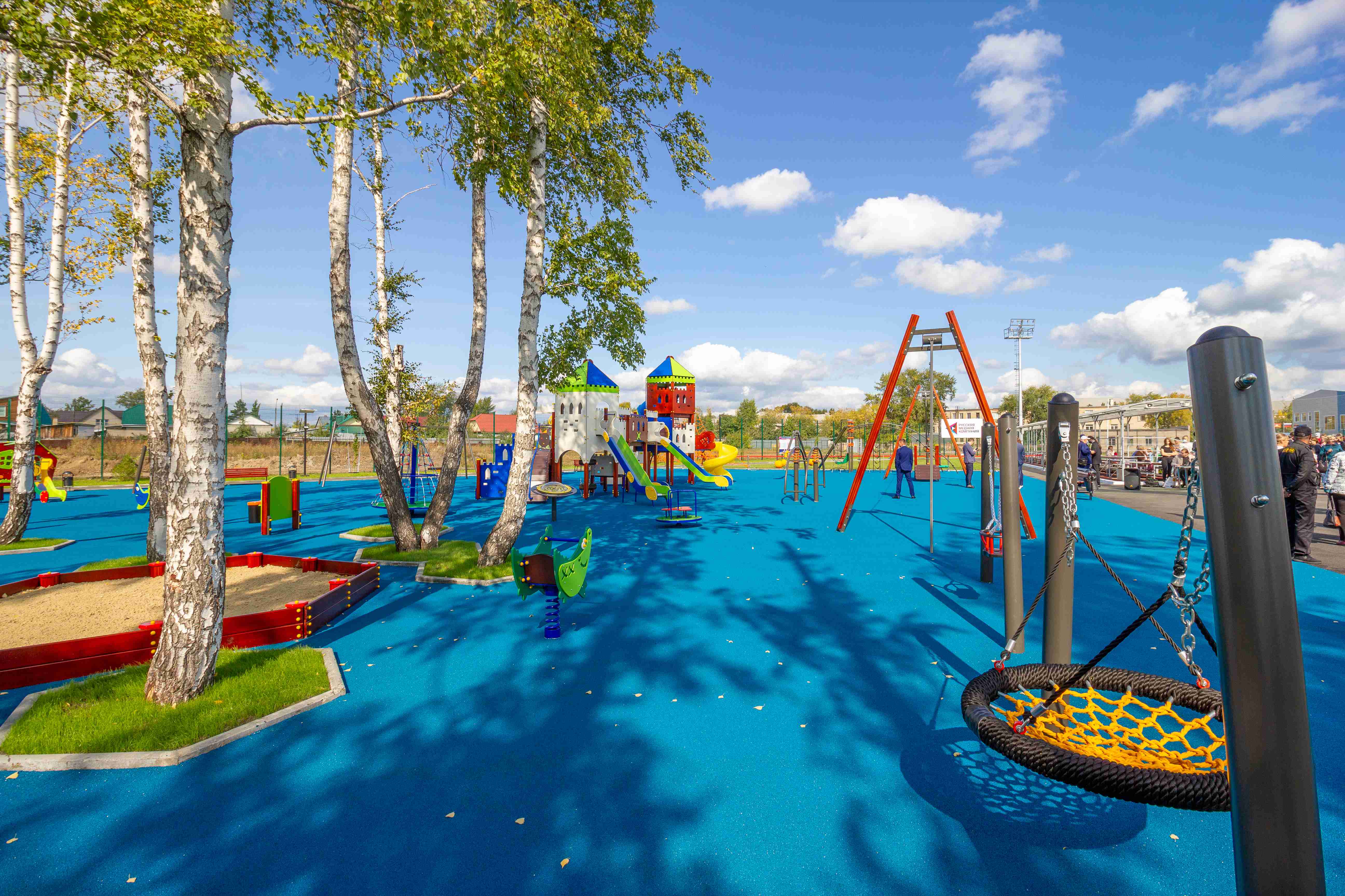 Детскую игровую площадку площадью 1,3 тыс. квадратных метров возвели в Челябинской области