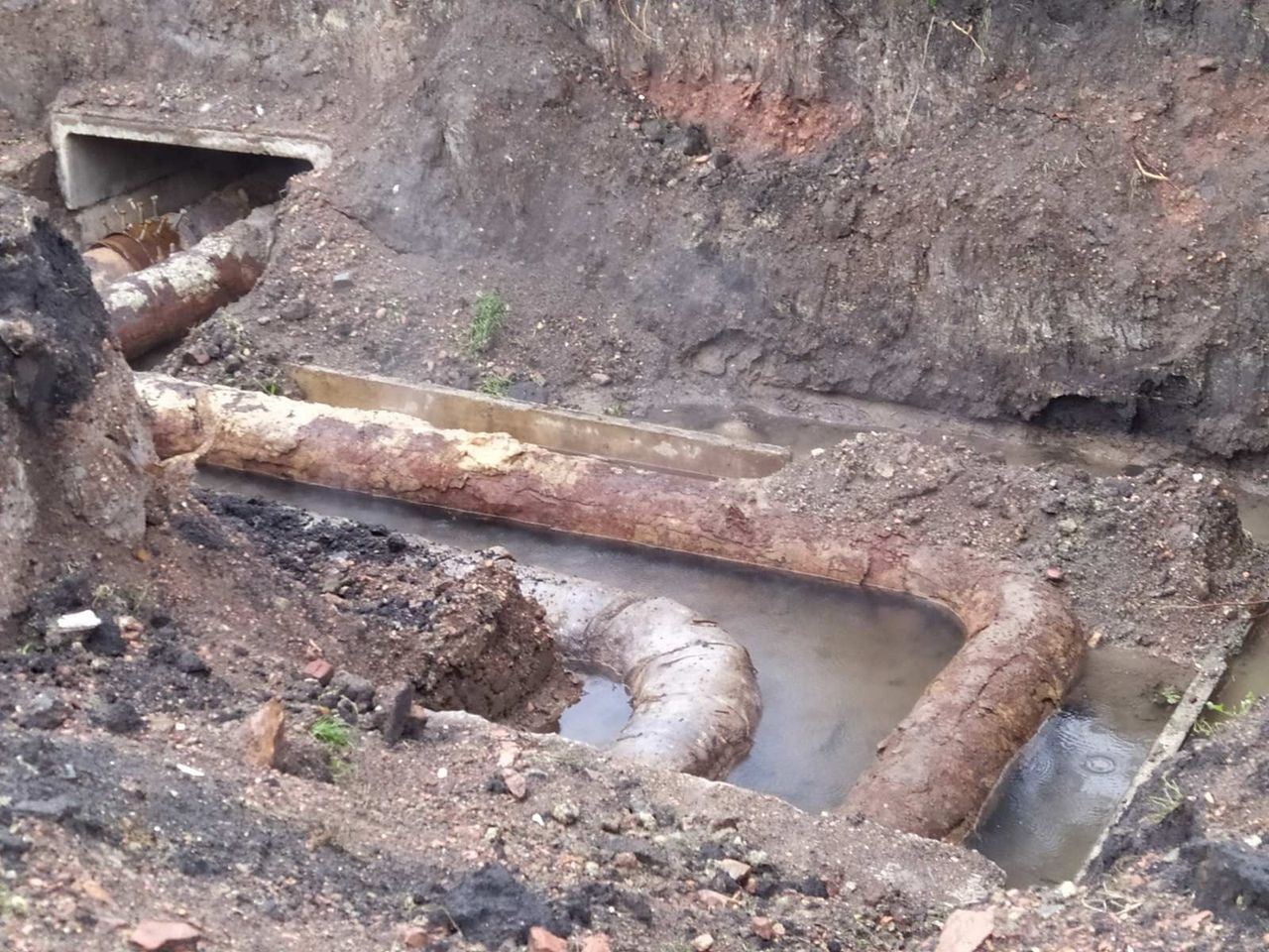 Аварийное отключение водоснабжения произошло в Старокамышинске