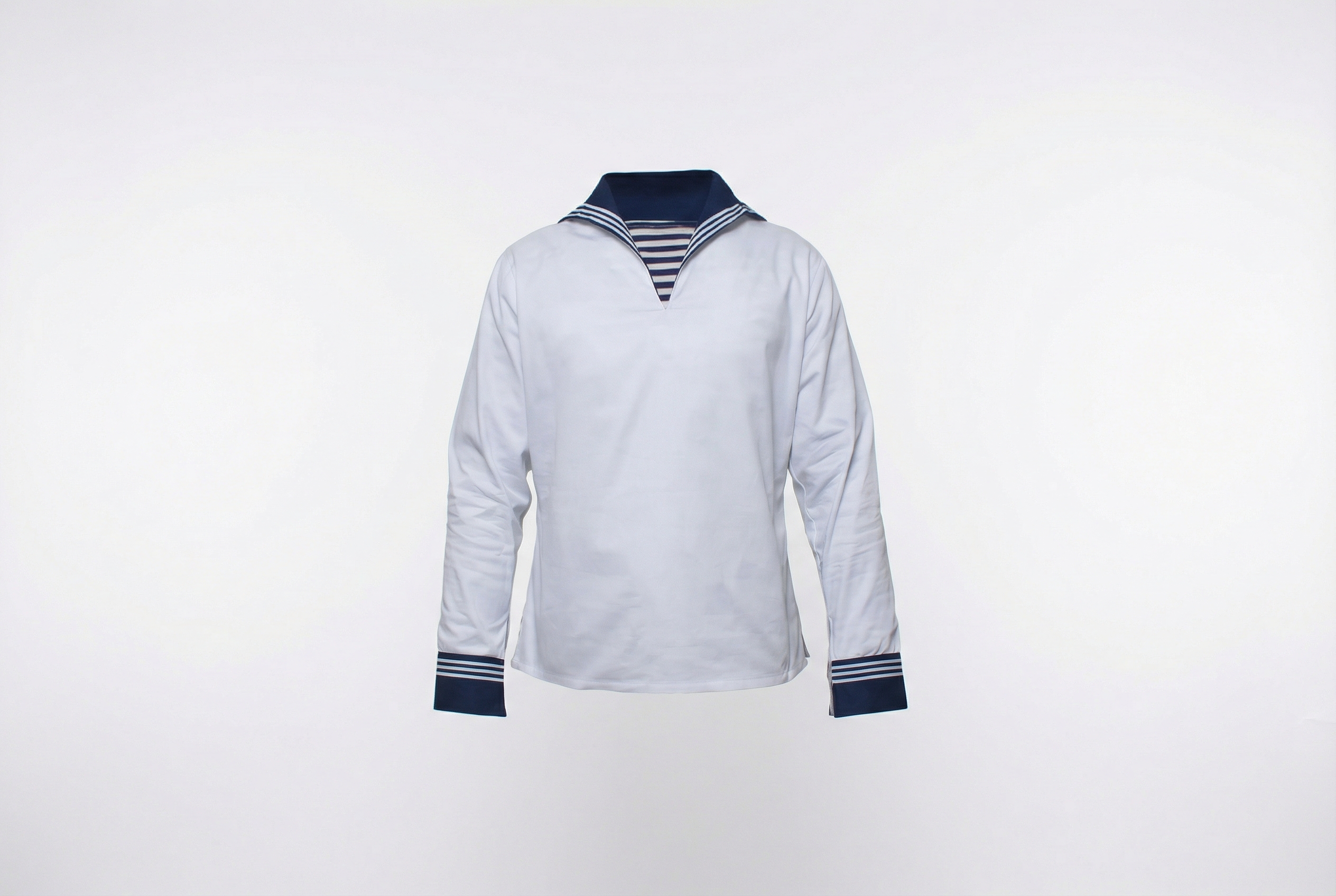 Музейный предмет рассказывает: форменная рубашка матроса (летняя)