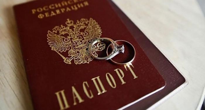 В ЗАГСах Челябинска восстановили выдачу документов