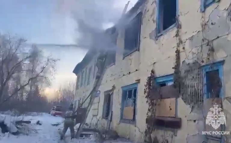 В Копейске произошел пожар в расселенном доме